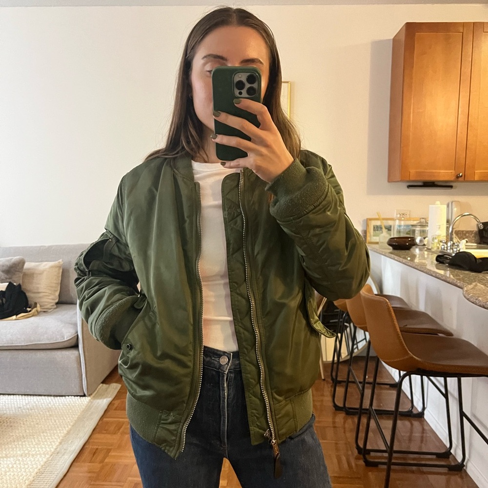 Alpha Industries Green Bomber Jacket Size M
